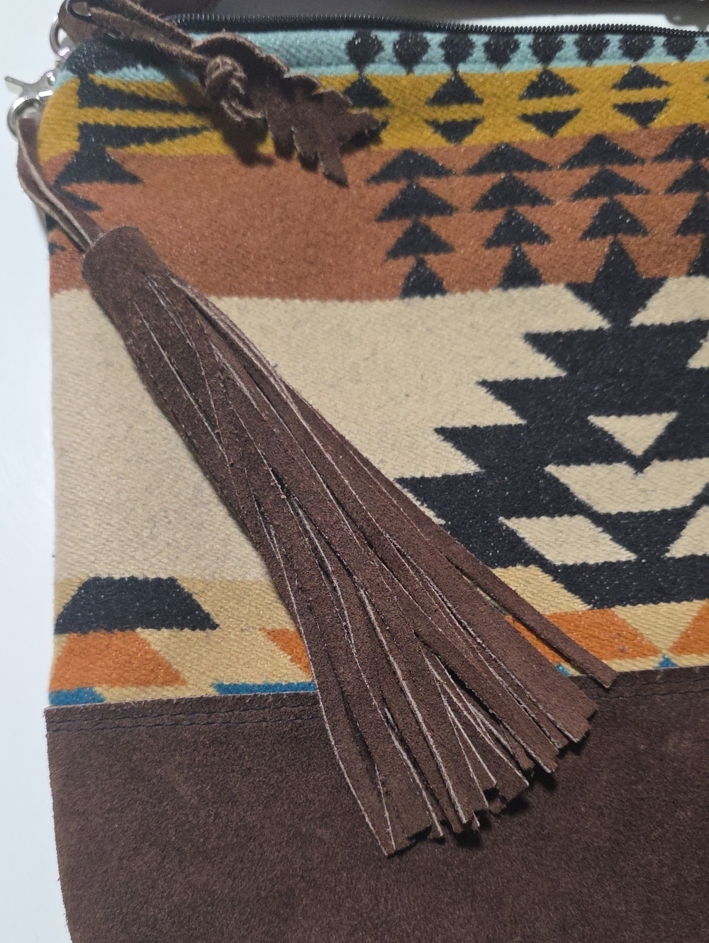 MG Designs Woven Native And Suede Crossbody Bag - Picture 5 of 10